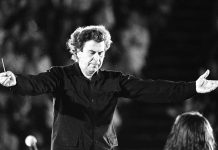 Αντίο σ’ έναν τεράστιο Έλληνα, σ’ ένα ακατάβλητο αγωνιστή για τη δημοκρατία και την ελευθερία!