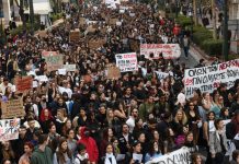 Ιστορικές συγκεντρώσεις σ’ όλη τη χώρα για την τραγωδία στα Τέμπη!